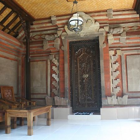Nugraha Guesthouse 1 Ubud Exterior foto